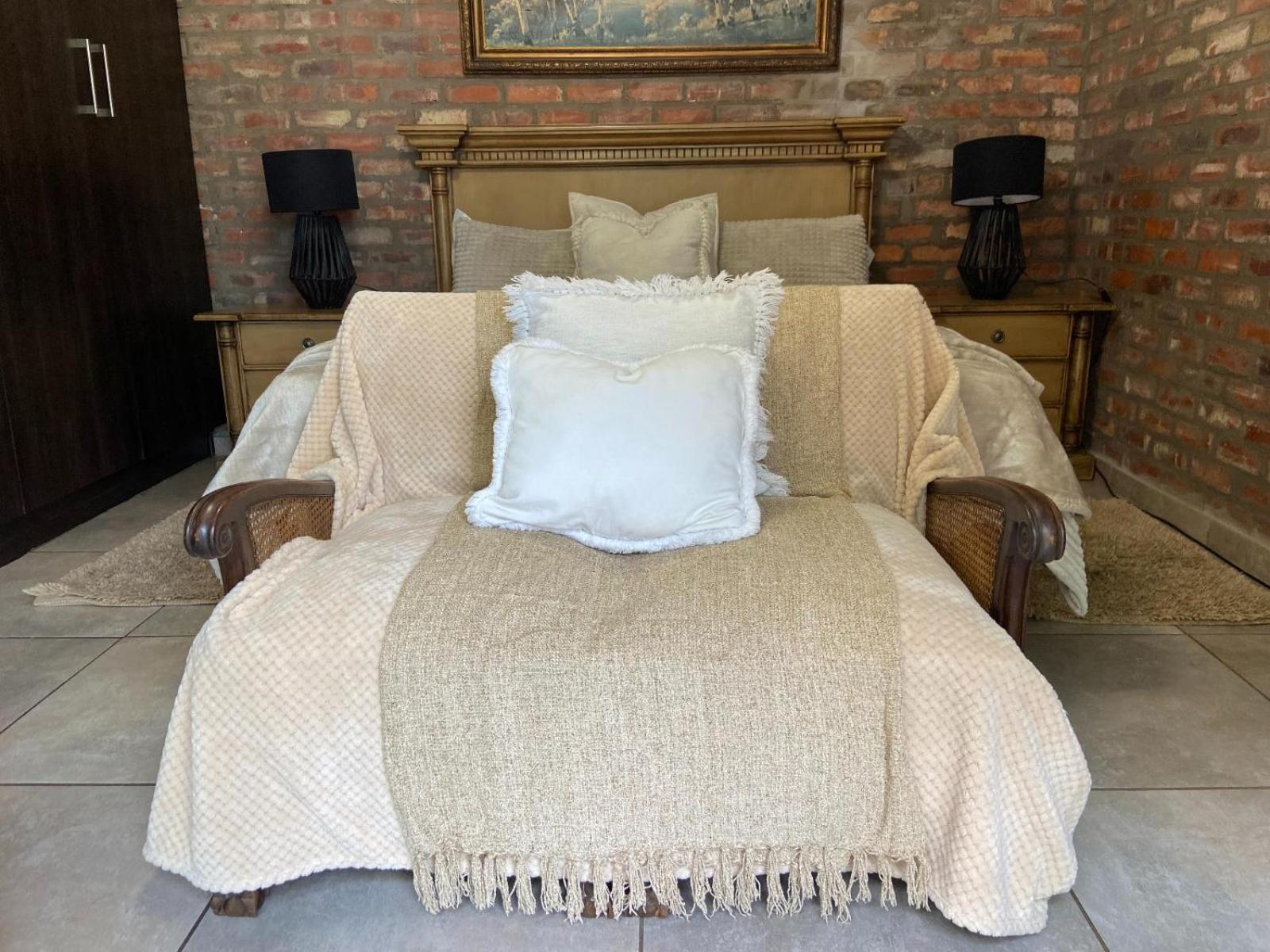 Aloe Guesthouse Klerksdorp Quarto foto